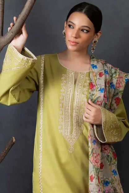 3 Pcs Women's Unstitched Embroidered Suit