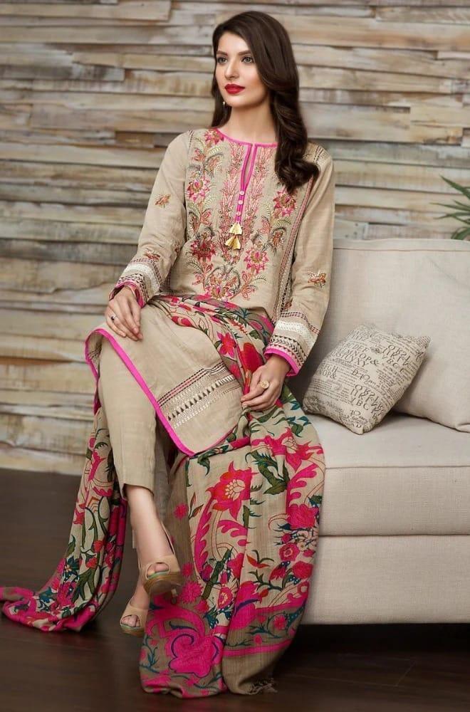 Stunning Embroidered Lawn Suit with Printed Dupatta - 3 Pcs